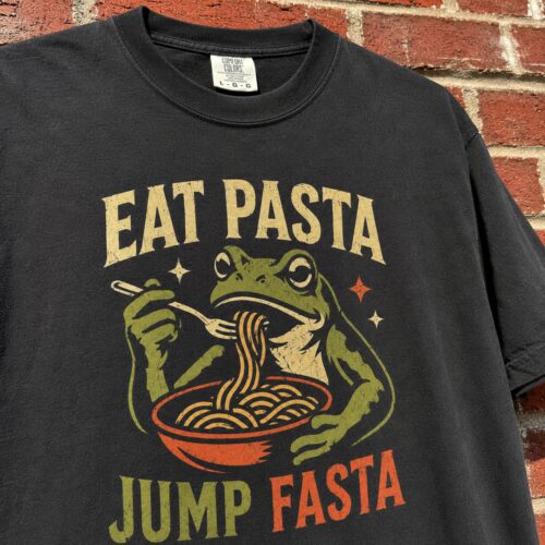 Eat Pasta Jump Fasta Frog Food Pun Humor Graphic Tee photo review
