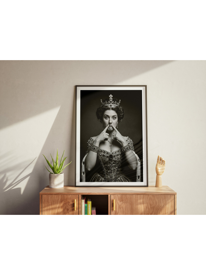 Funny Queen Portrait Wall Art – Whimsical Royalty Digital Print in Black and White