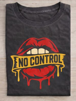 No Control Pop Art Lips Retro Style Gift Unisex Graphic Tee