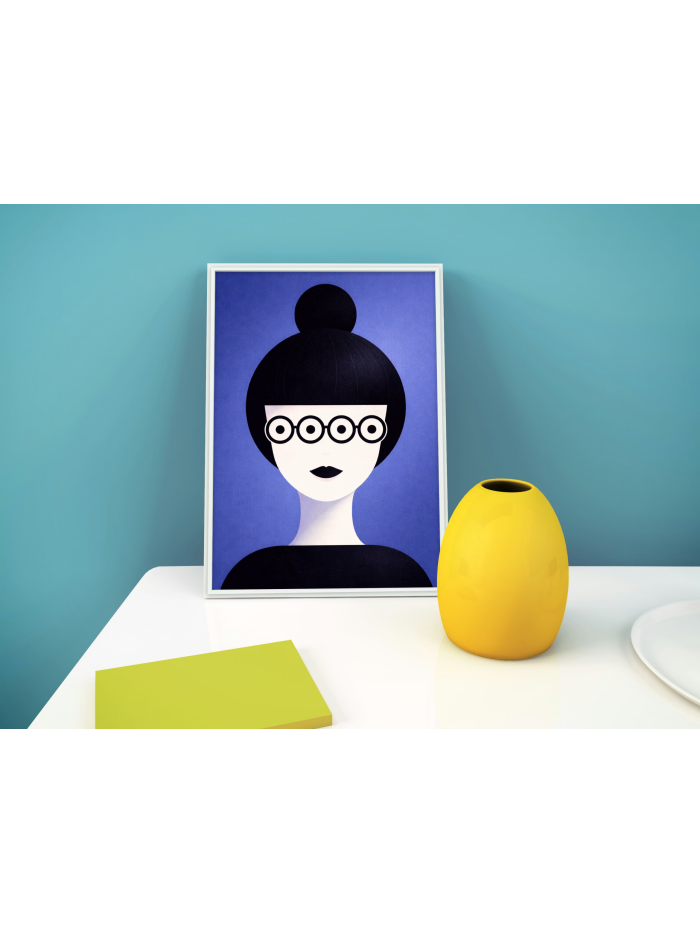 Minimal Portrait with Glasses Wall Art Print – Modern Graphic Illustration